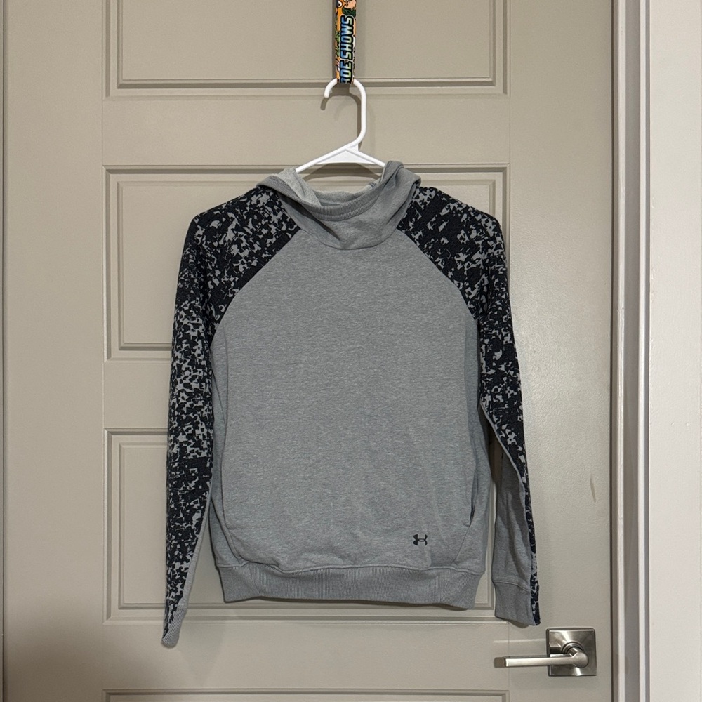 Under Armour Heather Gray Hoodie with Black Patterned Sleeves